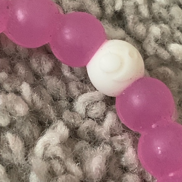 3 lokai bracelets - Picture 4 of 7